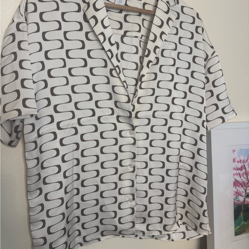 House of Harlow 1960 Retro Pattern Button-Up Shirt – Size M